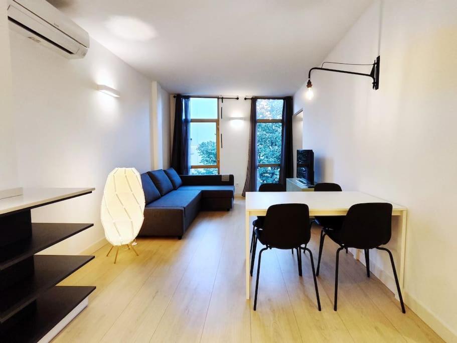 Moderno Apartamento En Terrassa Centro Экстерьер фото